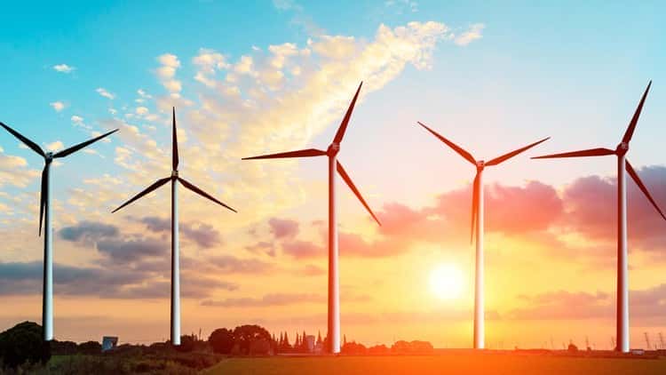 آموزش مبانی انرژی بادی: فناوری انرژی های تجدیدپذیر امیدوارکننده.
