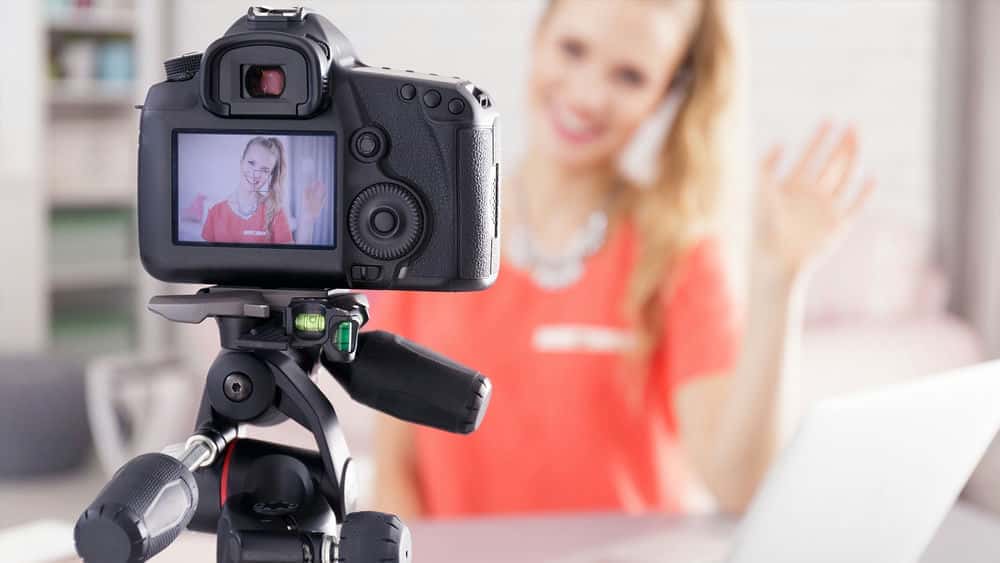 آموزش صحبت با دوربین: 7 استراتژی برای ایجاد اعتماد به نفس و جذب مخاطب
