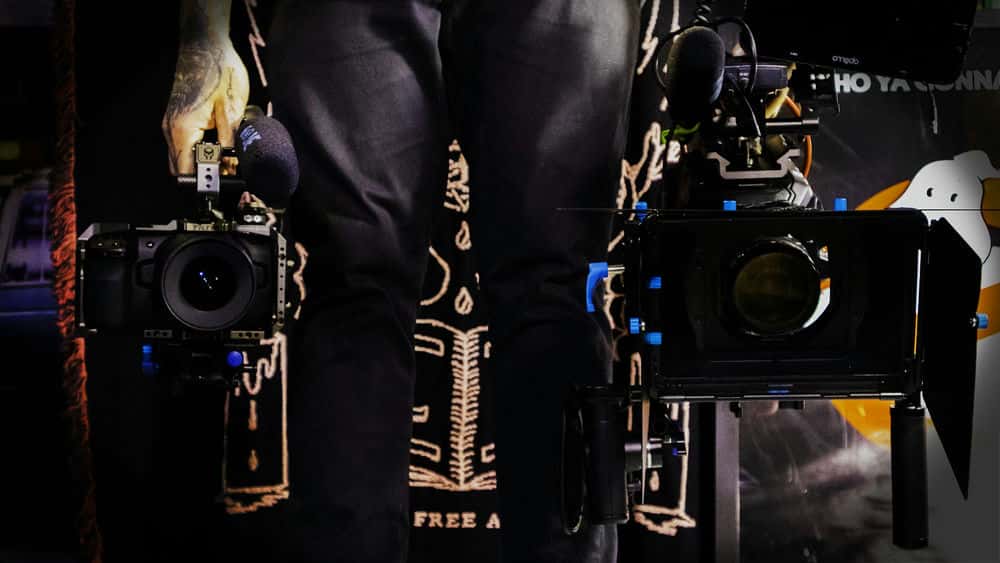 آموزش شروع فیلمسازی - از فیلمبرداری تا ویرایش تا تحویل - چگونه با هر دوربینی فیلم بگیرید