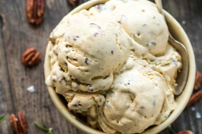 آموزش بستنی 101: غذاهای یخ زده غنی و دلپذیر در خانه درست کنید