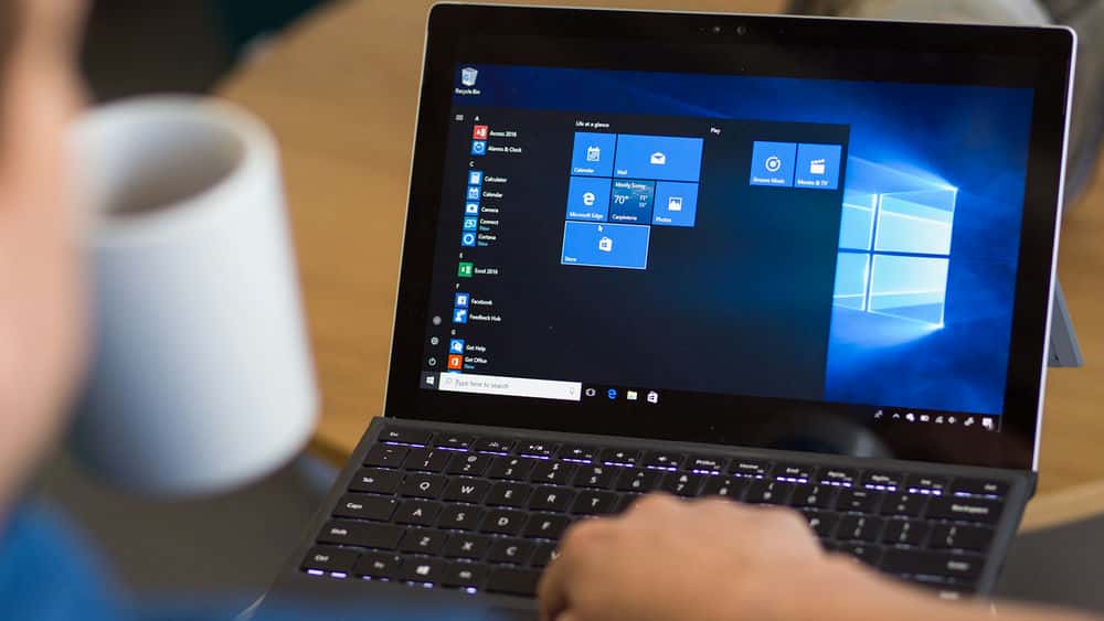 Windows 10 Fall Creators آموزش را به روز می کنند 