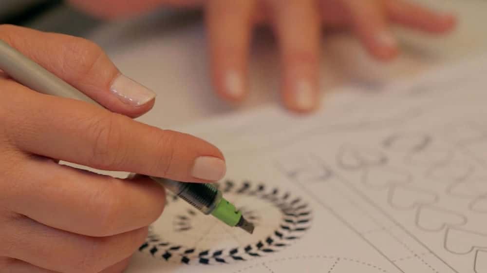 آموزش خطوط قوی: با قلم خوشنویسی موازی پایلوت راحت شوید