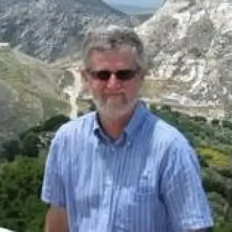 Dr Ian Broinowski