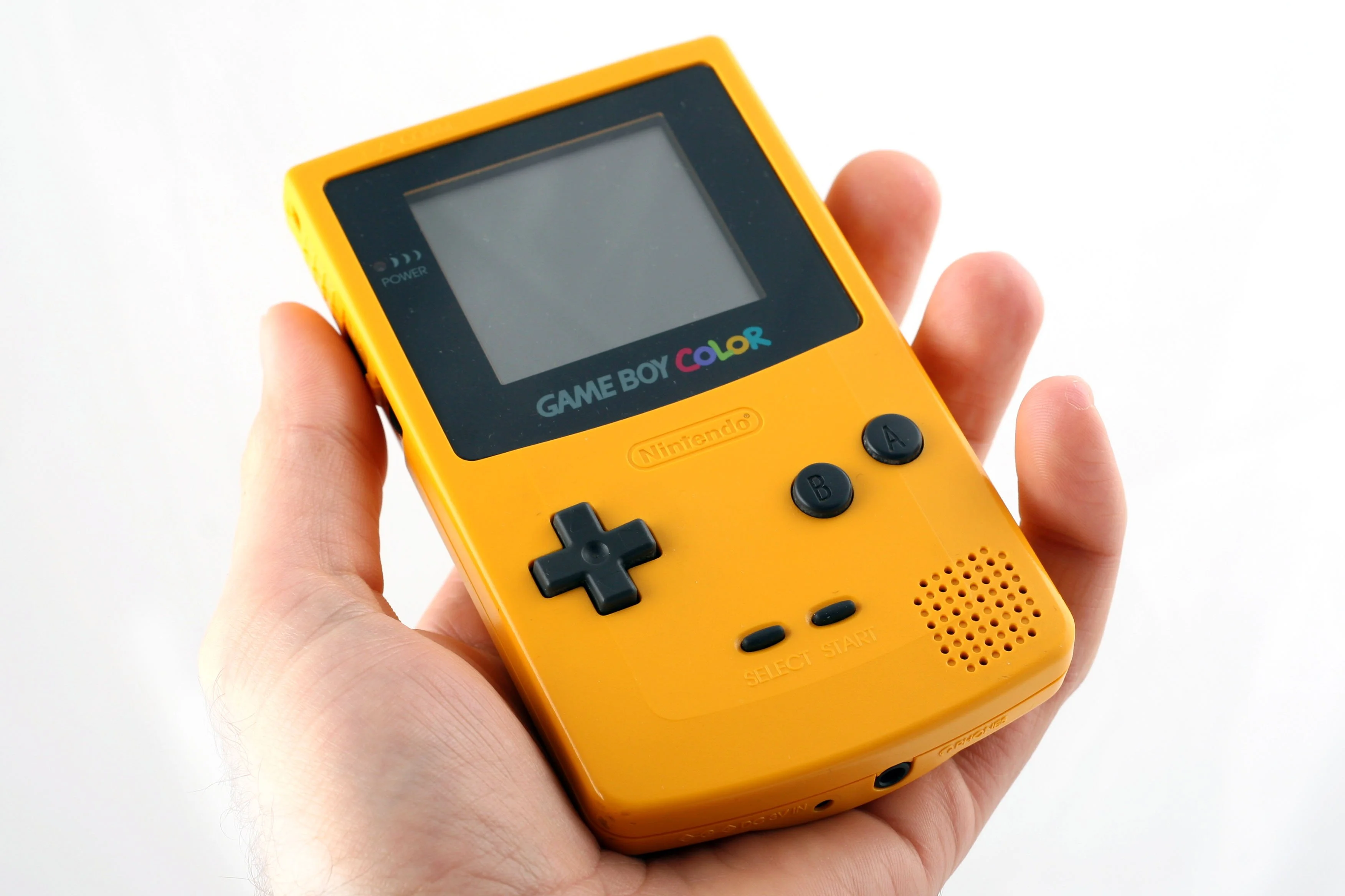 آموزش مدلسازی گیم بوی (Game Boy) با بلندر (Blender 3D)

