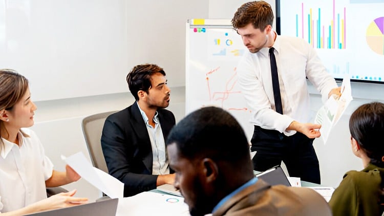 آموزش دوره جامع: فروش به شرکت‌های مالی (نسخه 2.0)

