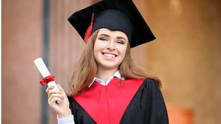 آموزش دوره گواهینامه در رصد دارویی جهانی
