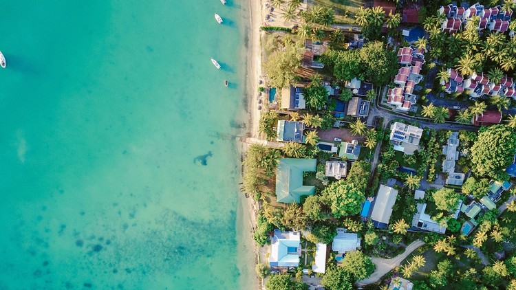 آموزش دی جی آی (DJI) پهپادها: چگونه خلبان حرفه‌ای شوید
