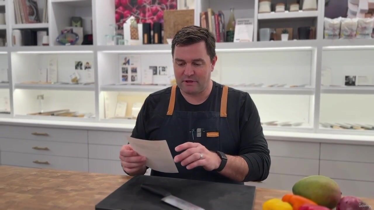 آموزش مهارت‌های چاقوی آشپزخانه ۱۰۱ - ویورون
