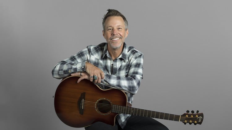 آموزش گیتار آکوستیک و گیتار الکتریک: شروع کار
