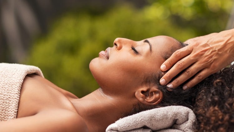 آموزش گواهینامه دوره مسترکلاس ماساژ آرامش‌بخش اسپا (۲ امتیاز بازآموزی)
