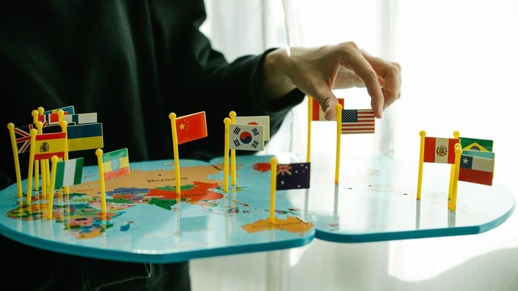 آموزش پتانسیل کامل خود را آزاد کنید: همین حالا انگلیسی یاد بگیرید!

