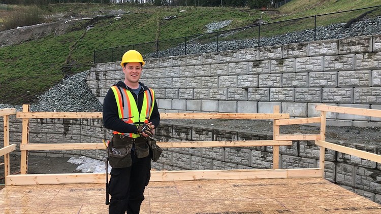 آموزش کابینت سازی: چگونه دیوار بسازیم
