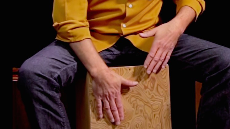 آموزش چگونه کاخون بنوازیم: راهنمای مبتدیان
