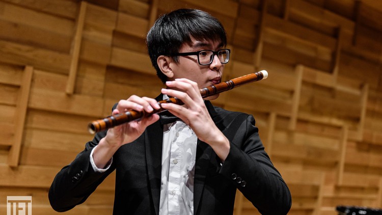 آموزش نی چینی (دیزی) برای مبتدیان: راهنمای گام به گام نوازندگی فلوت بامبو

