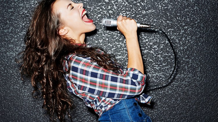 آموزش چگونه آواز بخوانیم #۳ - یادگیری آواز خواندن هارمونی‌ها
