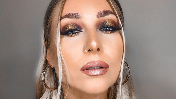 دوره جامع آموزش آرایش ۱۰۰۱ - برای مبتدیان مطلق!
