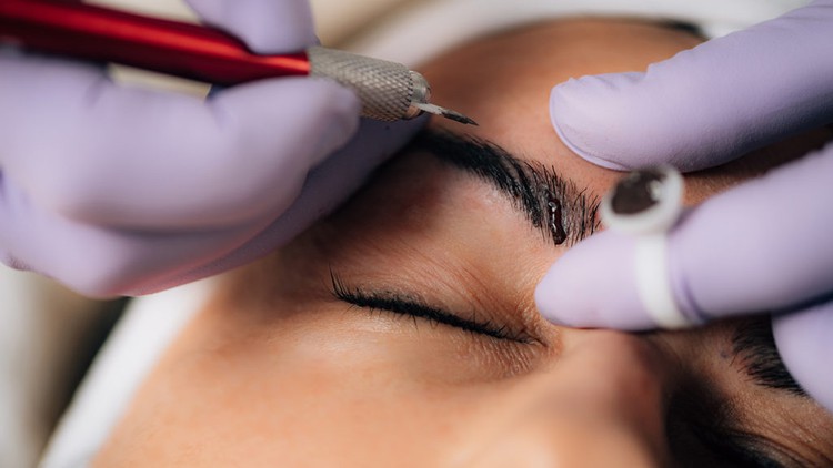 آموزش میکروبلیدینگ ابرو

