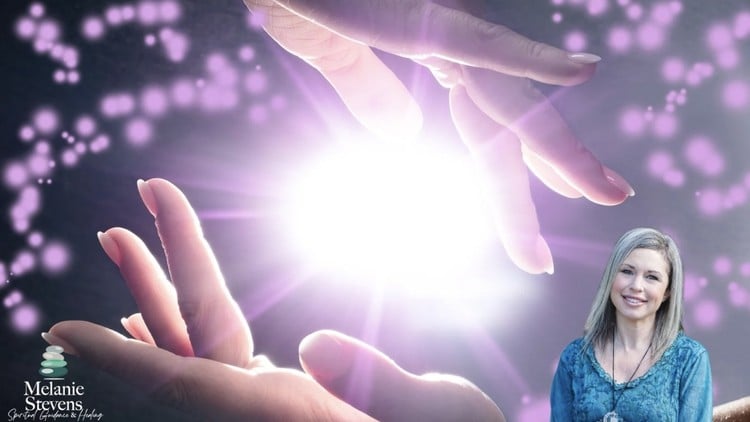 آموزش انرژی درمانی: هماهنگی و تعادل چاکراها
