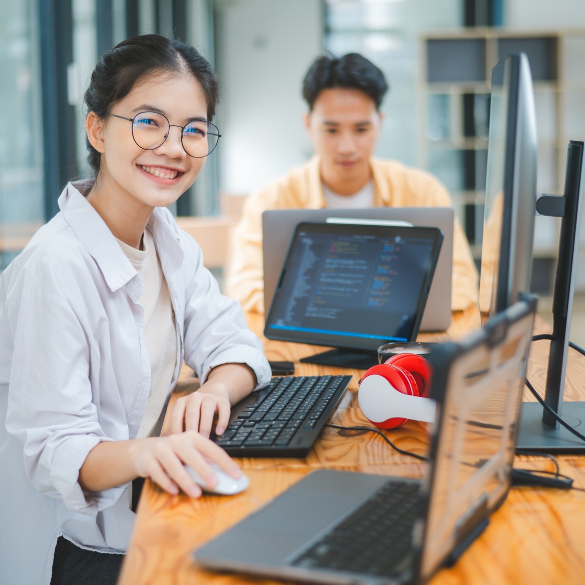 آموزش برنامه‌نویسی پیشرفته C++ و روش‌های مدرن
