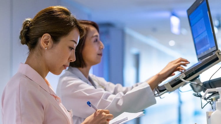 آموزش گواهینامه مدیریت سوابق پزشکی

