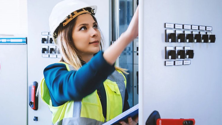 SAP S4 HANA - دوره جامع آموزش نگهداری و تعمیرات کارخانه
