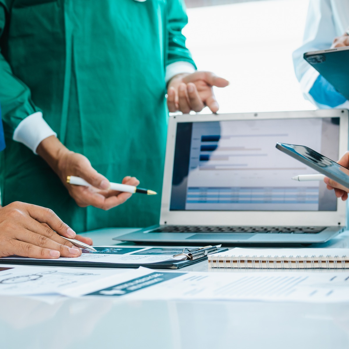 آموزش داده‌ها و پرونده‌های الکترونیک سلامت (EHR)