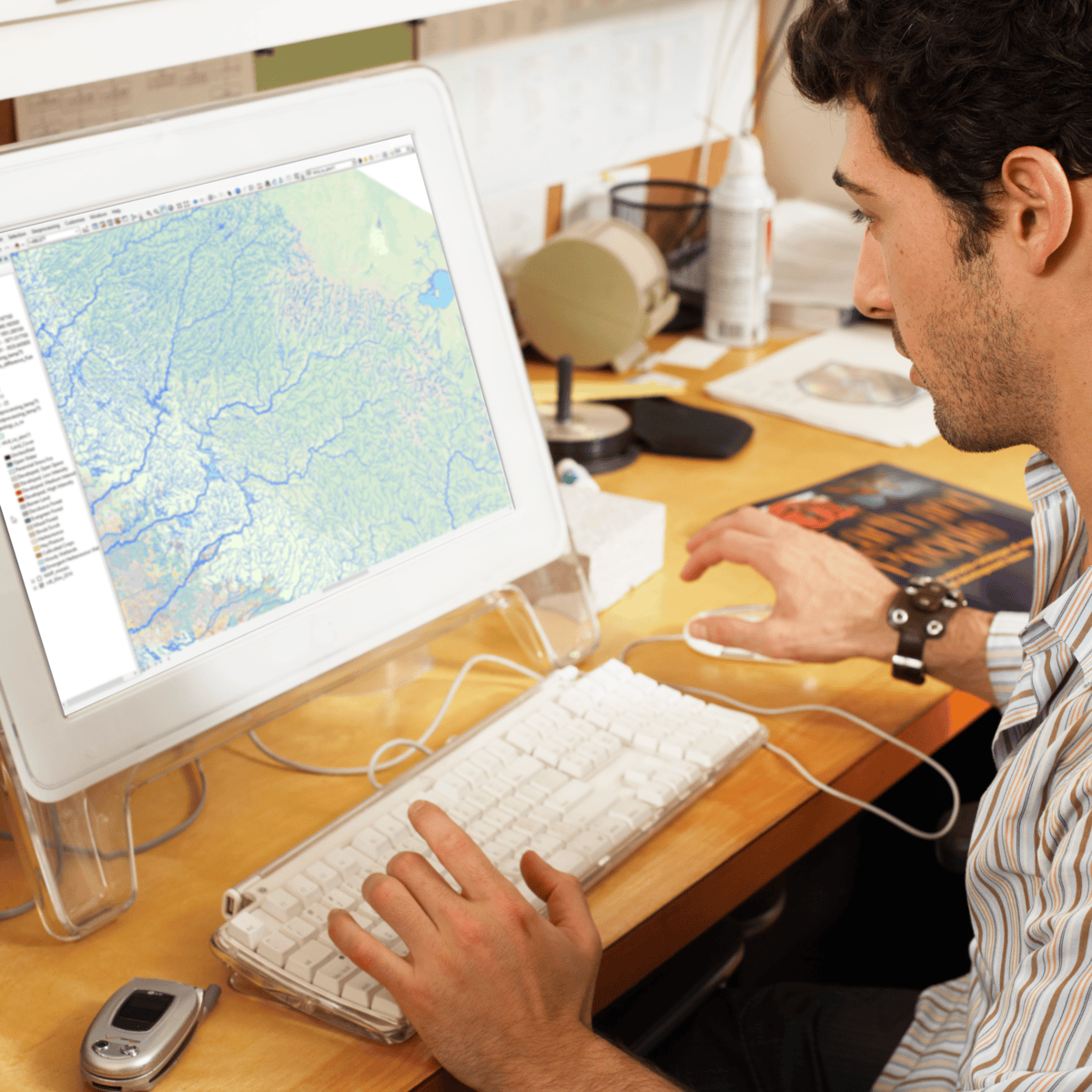 آموزش مبانی سیستم اطلاعات جغرافیایی (GIS)