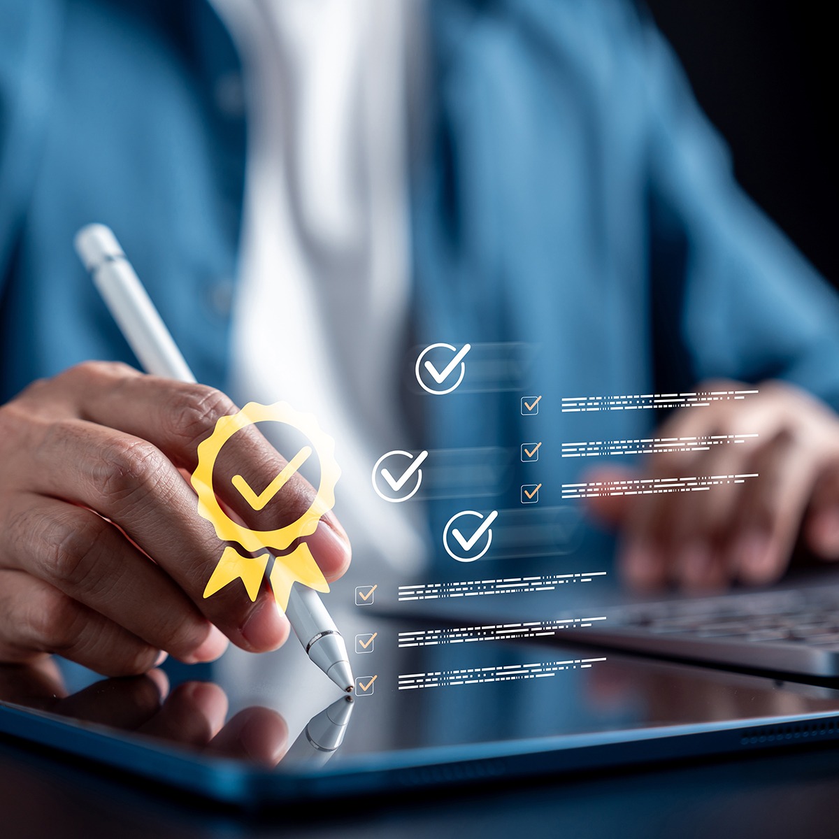 آموزش مدیریت مخاطبان و رعایت قوانین (Compliance)