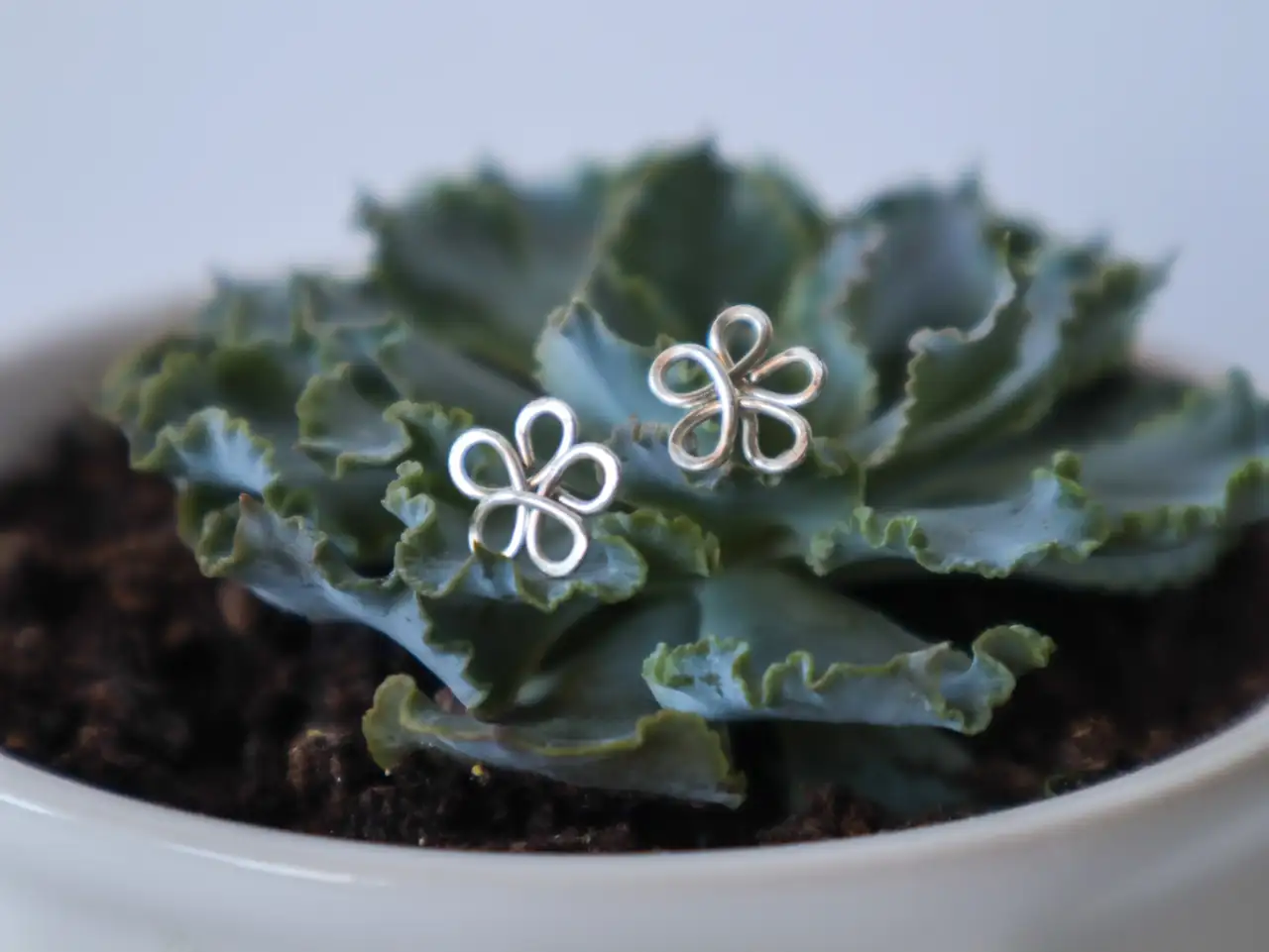 آموزش گوشواره میخی مفتولی: گل

