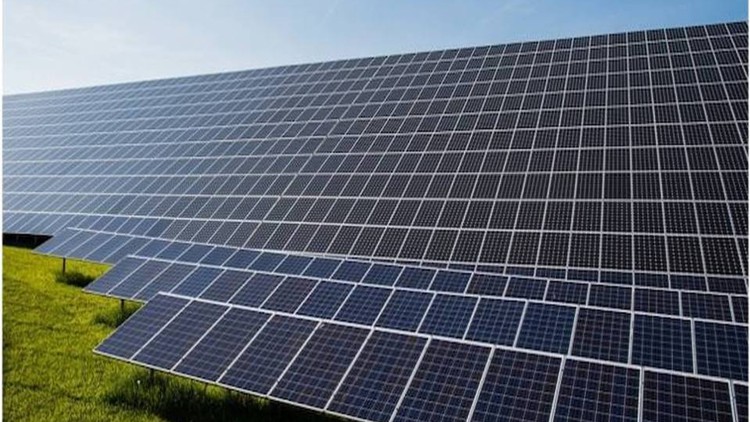 آموزش کامل طراحی نیروگاه خورشیدی از صفر تا صد برای مبتدیان
