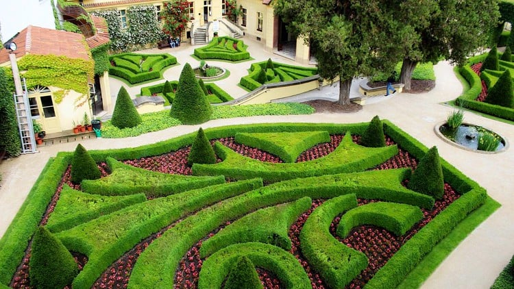 آموزش طراحی منظر - طرح باغ شخصی خود را خلق کنید
