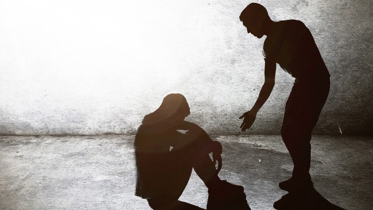 آموزش چگونه از فردی که قصد خودکشی دارد حمایت کنیم | پیشگیری از خودکشی
