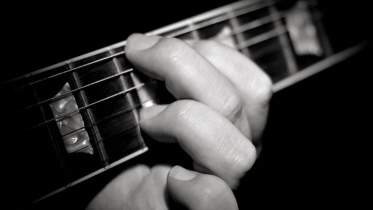 آموزش تئوری موسیقی در ۹۰ دقیقه: مهارت‌های عملی برای نوازندگان
