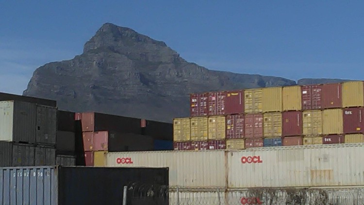 تمامی آزمون‌های CIPS سطح ۳، ماژول‌های ۱، ۲، ۳، ۴، ۵ و ۶ گنجانده شده است.
