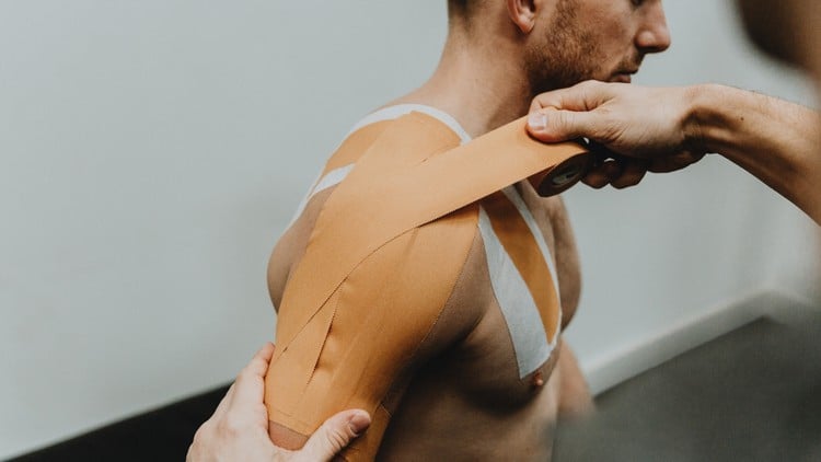 آموزش چسب ورزشی و بانداژ ورزشی برای ورزشکاران

