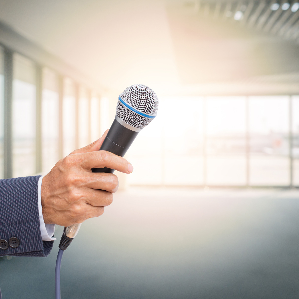 آموزش مهارت‌های سخنرانی در جمع و فن بیان | Public Speaking Skills