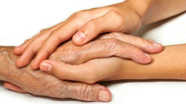 آموزش اصول ماساژ سالمندان
