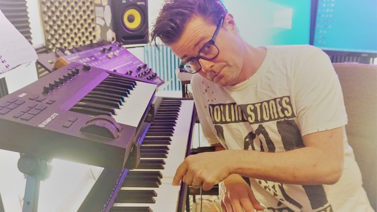 آموزش آکوردهای پیانو - کتاب آهنگ ۱۰ تایی برای پیانو یا کیبورد

