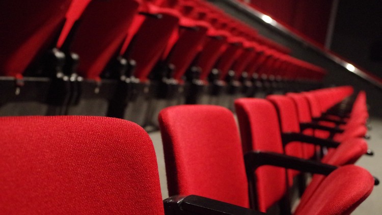 آموزش نمایشنامه‌نویسی - نمایشنامه بنویسید و اجرا کنید!
