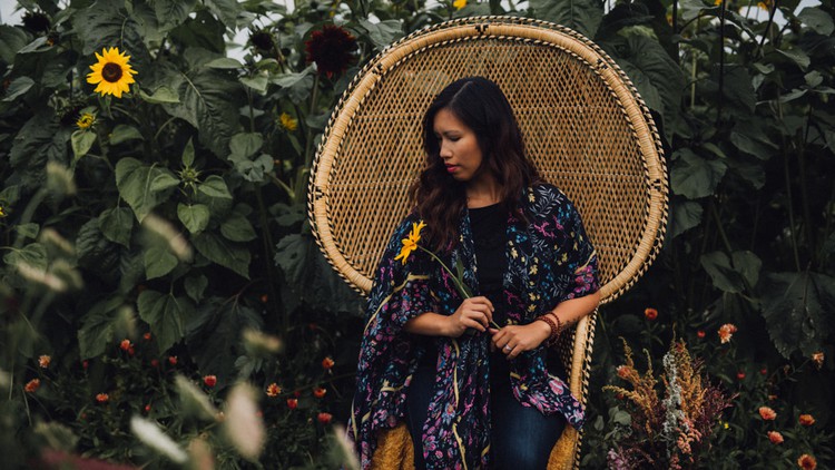 آموزش گواهینامه متخصص اسانس گل

