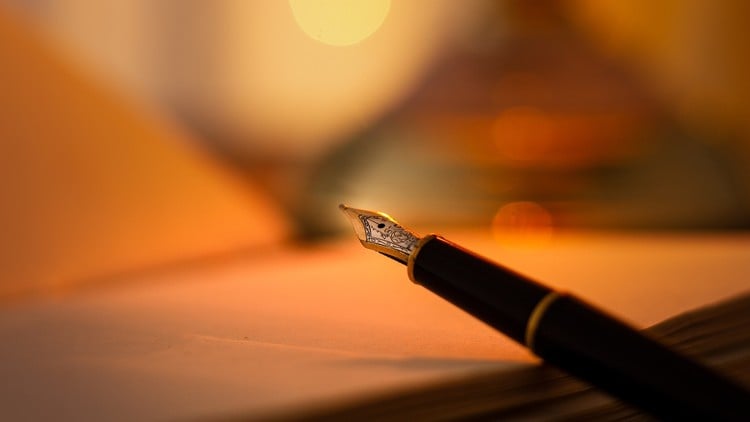 آموزش مقدماتی شعر - بررسی سبک‌ها و پروژه‌های شعر نویسی
