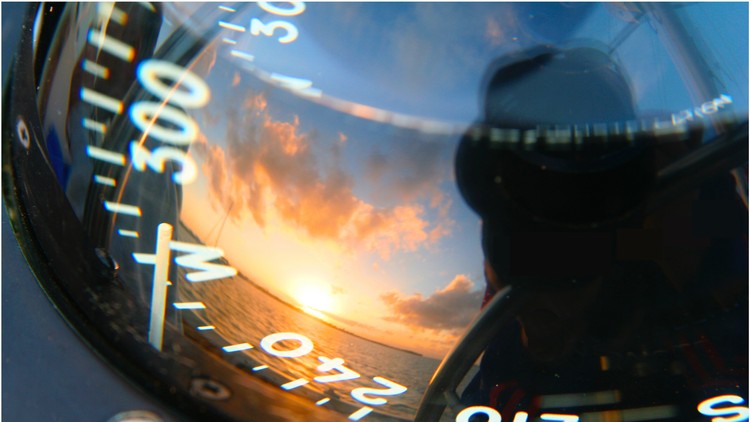 قبولی تضمینی در آزمون کتبی دریانوردی ساحلی ۱۰۵

