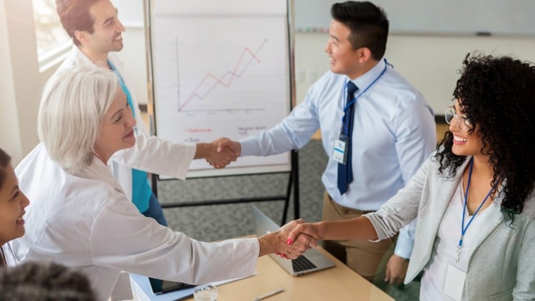 آموزش گواهینامه تضمین و مدیریت کیفیت مراقبت‌های بهداشتی
