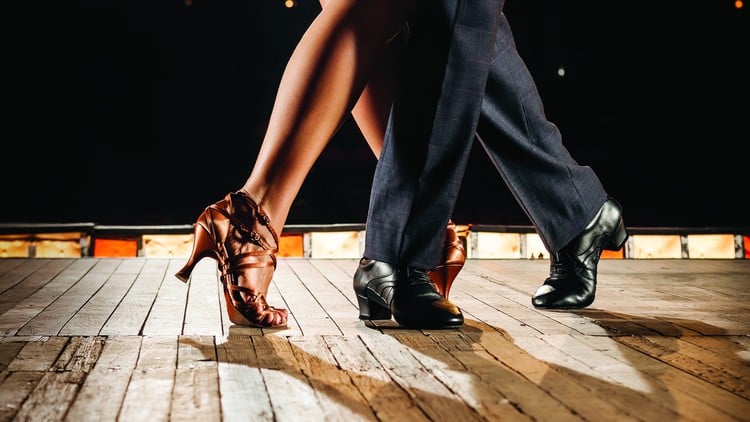 آموزش محبوب‌ترین رقص‌های لاتین: دوره کامل در ۵ ساعت
