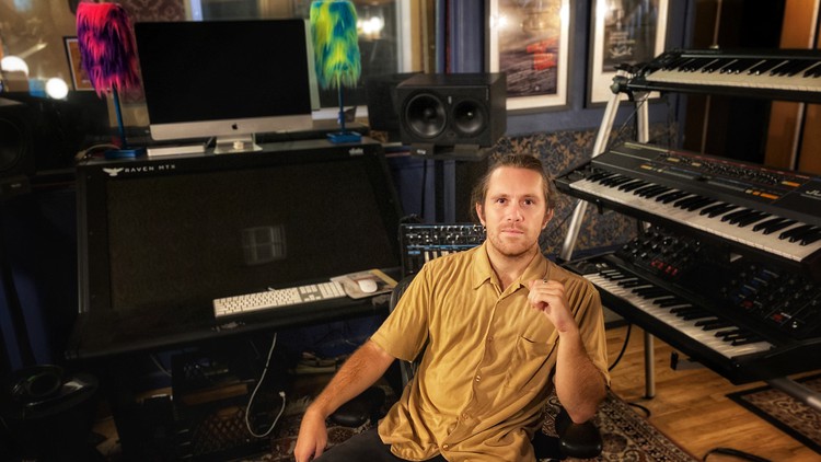 آموزش ضبط و تولید آواز برای خوانندگان
