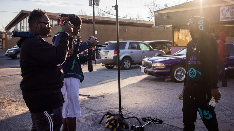 آموزش چگونه موزیک ویدیو بسازیم
