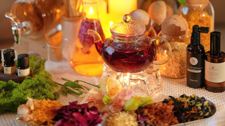 آموزش راز درخشش مو با حکمرانی سلامت پوست سر: خرد آسیایی
