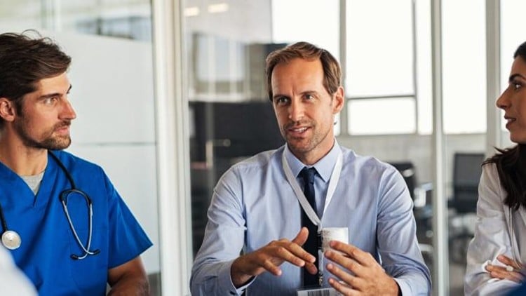 آموزش دوره جامع: فروش موفق به صنایع دارویی نسخه 2.0

