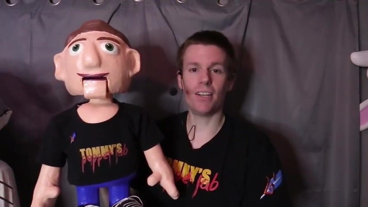 آموزش یک آدمک بطن انسانی بسازید