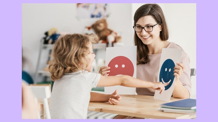 آموزش بهبود مهارت‌های زبانی در کودکان با تاخیر رشدی
